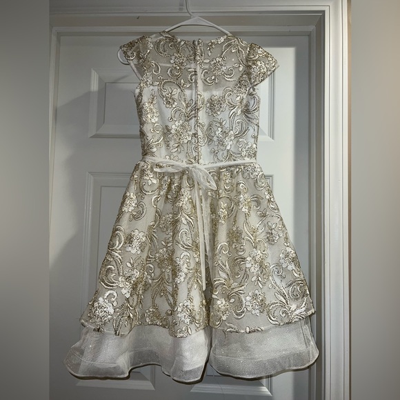 White and gold girls communion dresses by rare editions - Picture 7 of 13